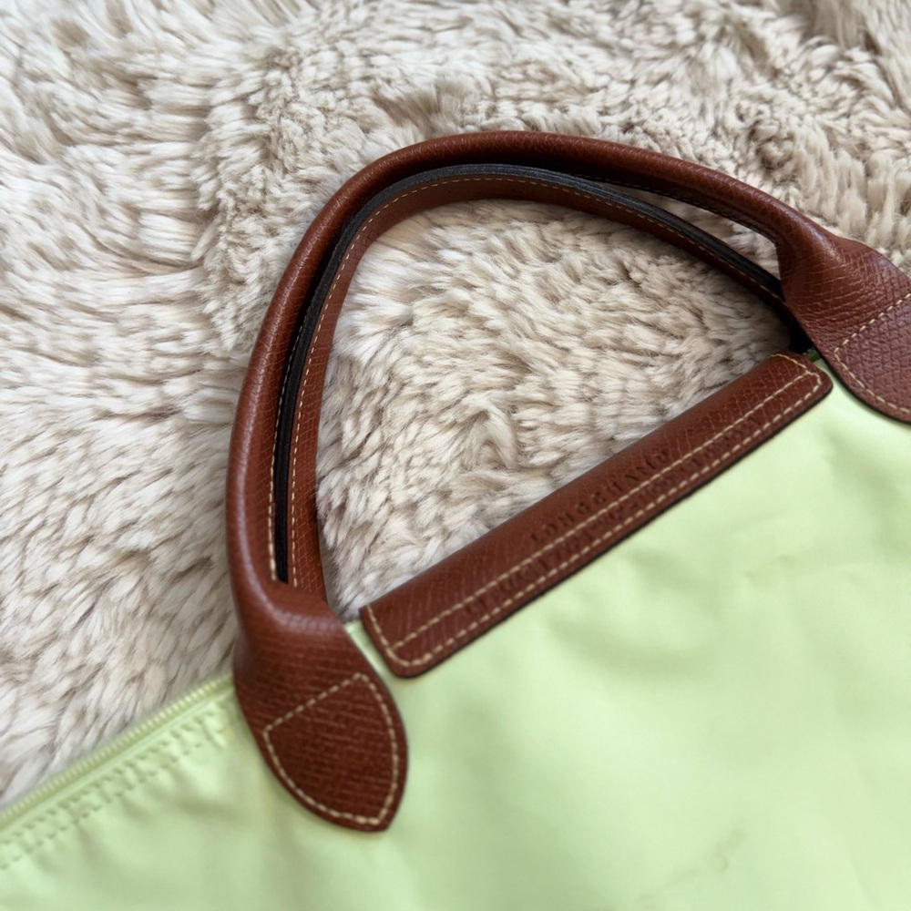 Longchamp Le Pilage Large weekender Lime Green Tote Bag - Picture 5 of 14